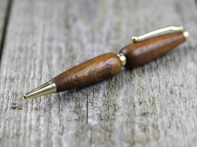 ручка из дерева