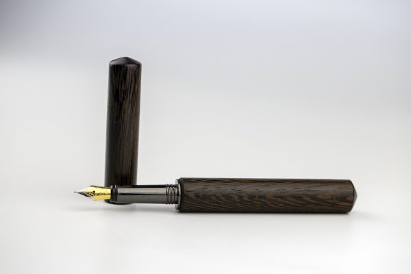 ручка с гравировкой